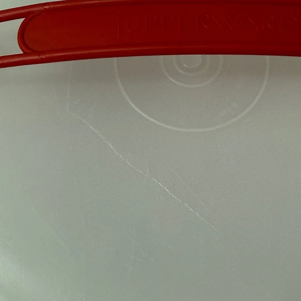 Tupperware Round Cake Taker Carrier 683 Sheer White Red Handle 9.5 Inch